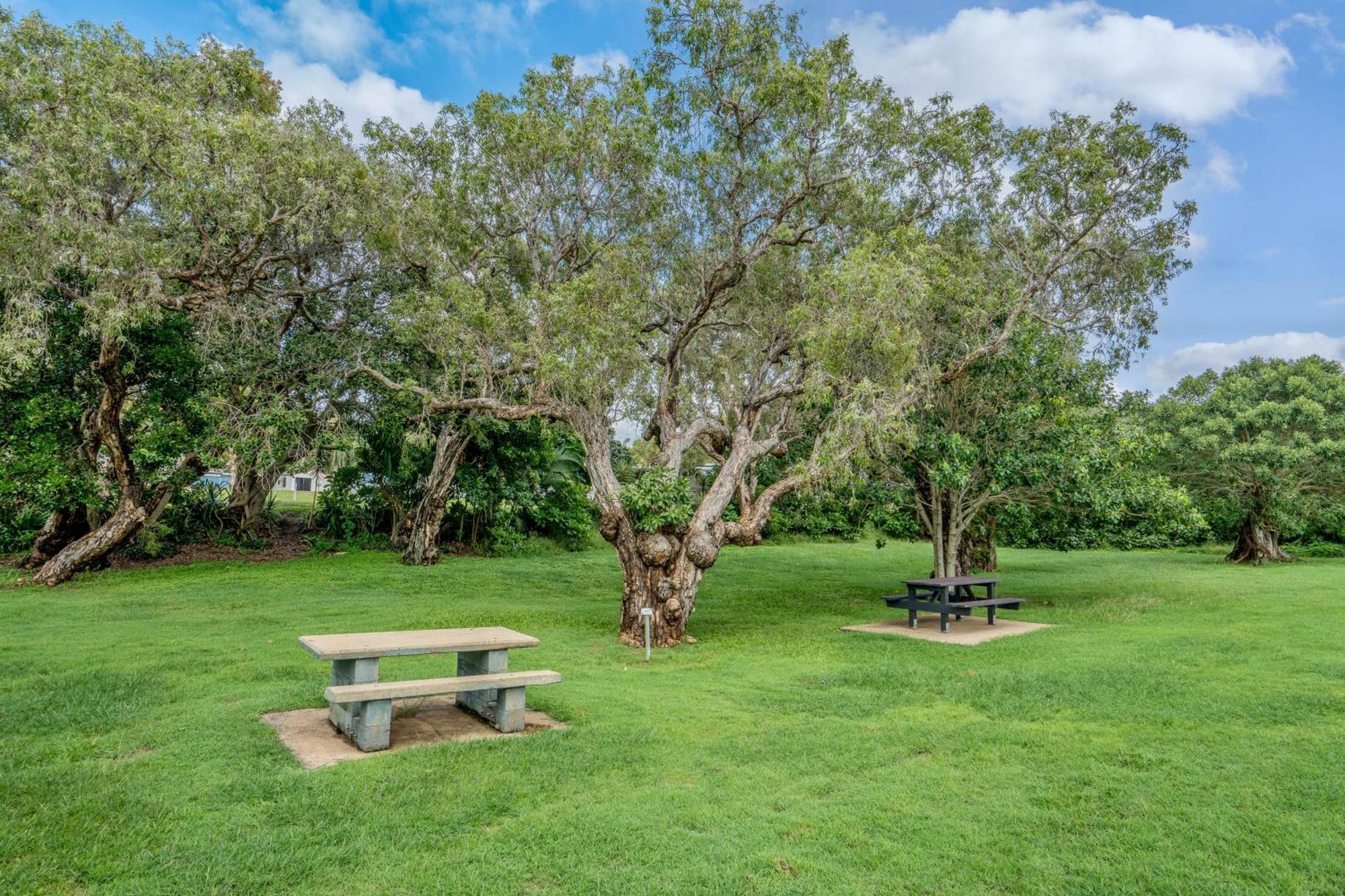 渔夫海滩假日公园旅馆 Emu Park 外观 照片